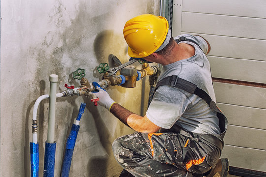 Tiberiu Mihaiescu, Master Plumber
